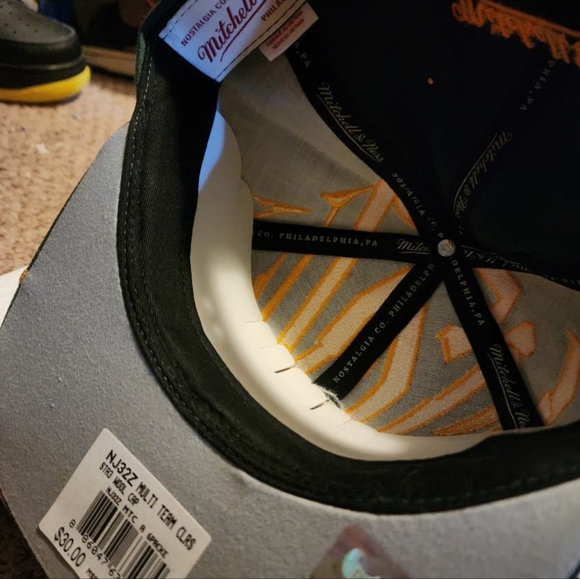 Nostalgia Co. Mitchell & Ness Vintage multi team NFL CLRS, green with yellow, OS - Picture 4 of 4